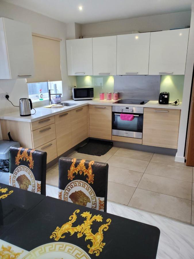 Beautiful & Elegant 2 Bed Room House Manchester Exterior photo